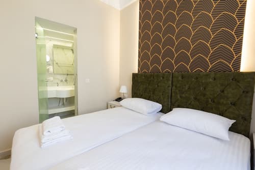 Modern Luxury Hotel, Room