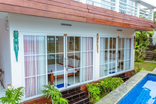 Bhuana Agung Villa & Restaurant, Interior entrance