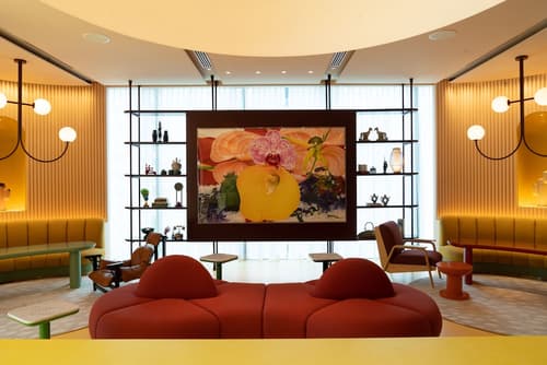 The Standard, Bangkok Mahanakhon, Lobby