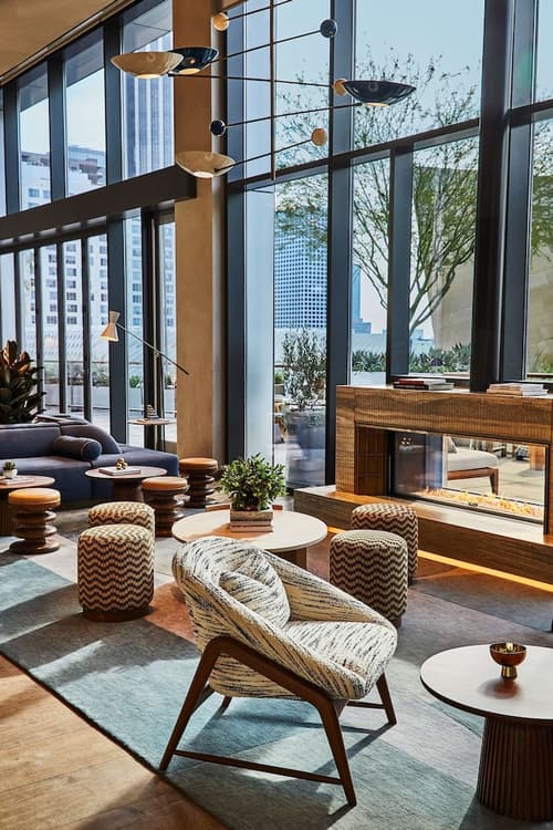 Conrad Los Angeles, Lobby