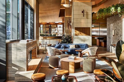 Conrad Los Angeles, Lobby