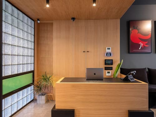 3 Pines Design Living, Reception