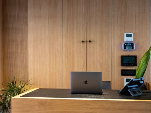 3 Pines Design Living, Reception