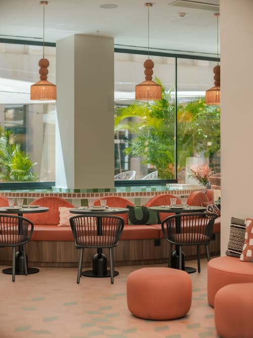 Ibis Styles Sevilla Santa Justa, Reception