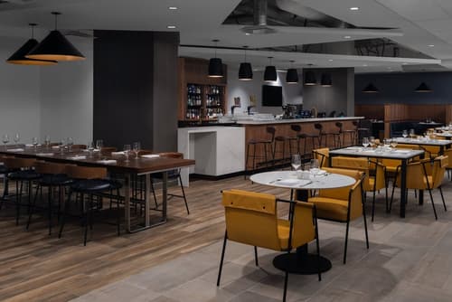 Courtyard By Marriott Calgary Downtown, Restaurant