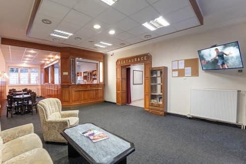 Sport Hotel Gejzírpark, Reception