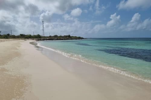 Harrys Cottages Cottage 5 Right on the Pink Sand, Beach