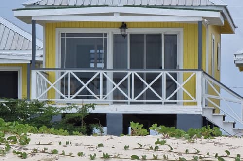 Harrys Cottages Cottage 5 Right on the Pink Sand, Exterior detail