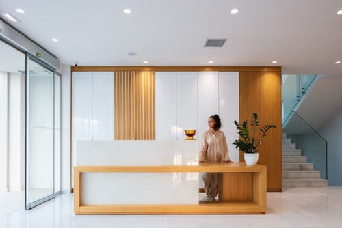 Nima Boutique Hotel, Reception