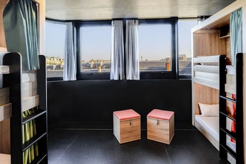 The People Paris Marais, Room