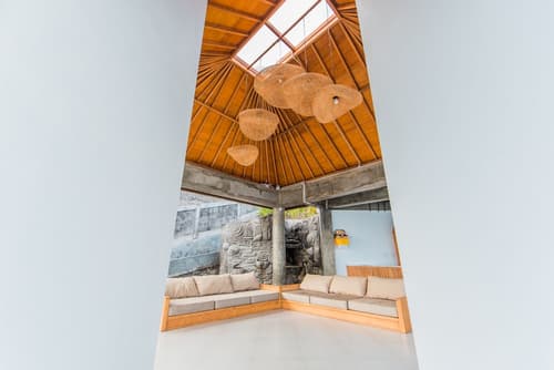 Sea La Vie Resort Nusa Penida, Lobby sitting area