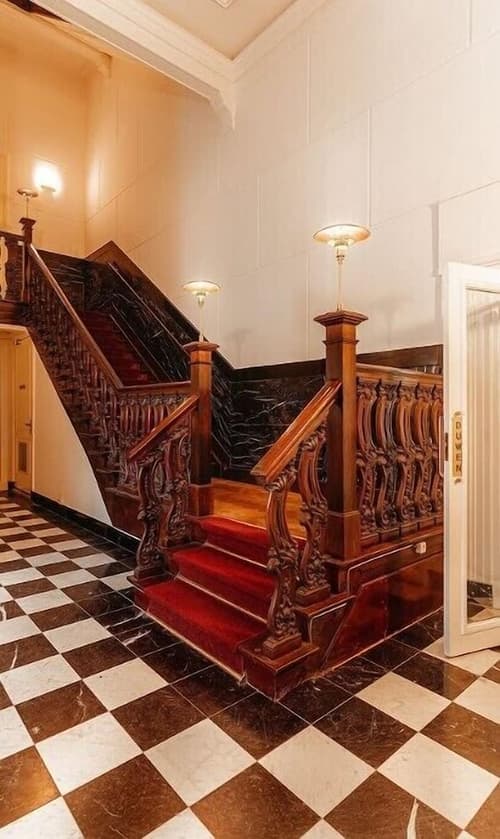 The Velvet Lodge, Reception