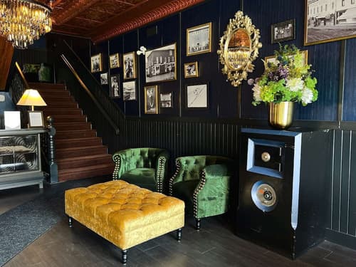 Midnight Sun, a Coast Hotel, Lobby