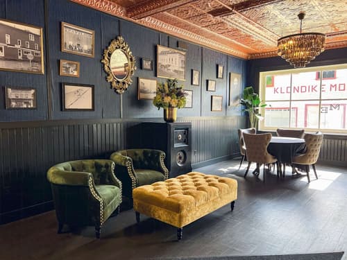 Midnight Sun, a Coast Hotel, Lobby