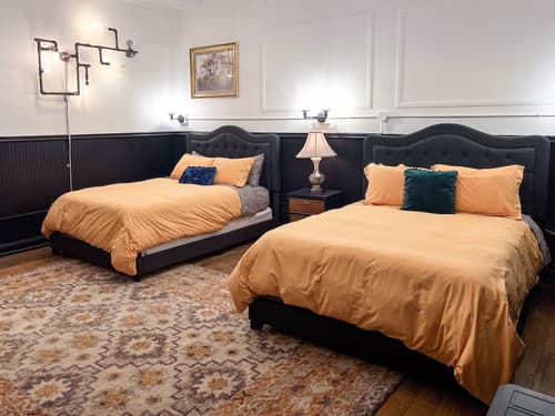 The Oliver Inn, Room