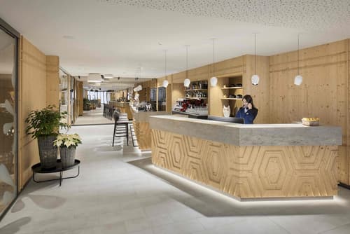 Movi Family Apart-Hotel, Reception