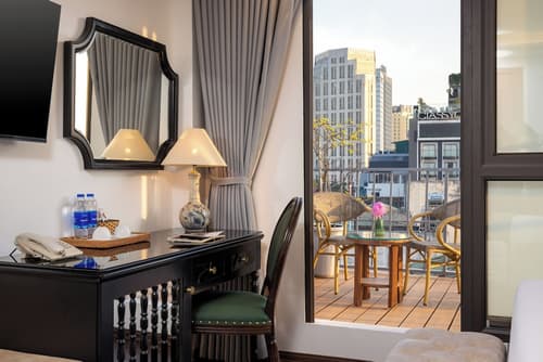 Golden Legend Palace Hotel, Primary image