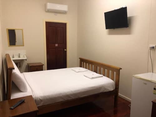 Prince of Wales Hotel, Room