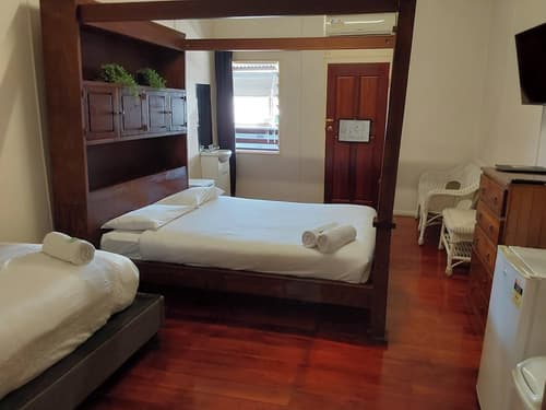 Prince of Wales Hotel, Room