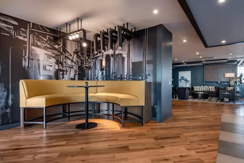 Cambria Hotel Portland Downtown-Old Port, Lobby