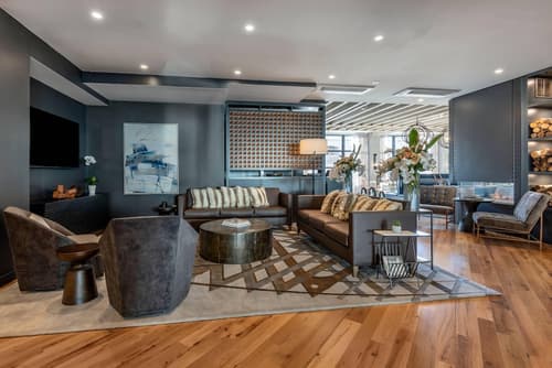 Cambria Hotel Portland Downtown-Old Port, Lobby