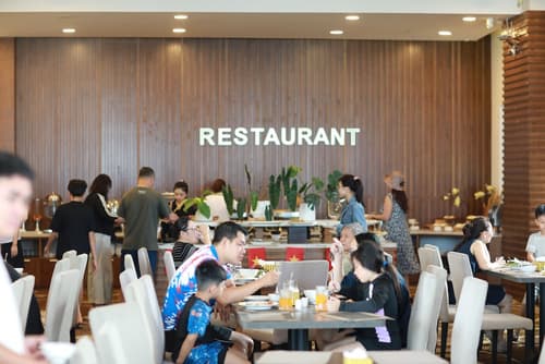 Nature Hotel Da Nang, Restaurant