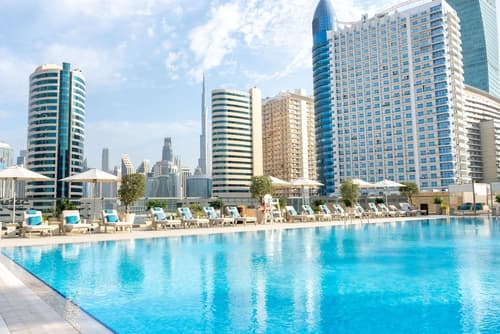 The First Collection Dubai Business Bay, Outdoor pool