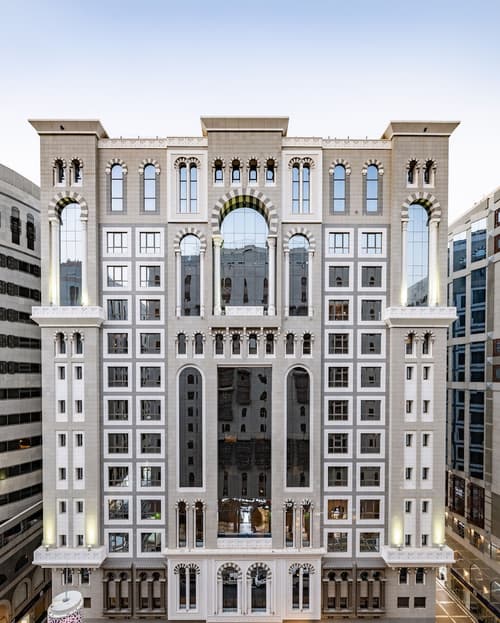 Millennium Al Aqeeq Hotel, Exterior