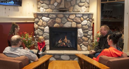 Park Point Marina Inn, Lobby sitting area