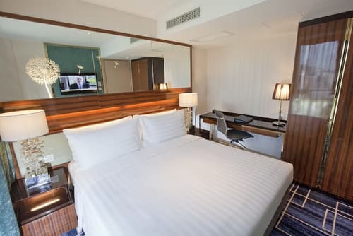 Dorsett Tsuen Wan, Hong Kong, Room