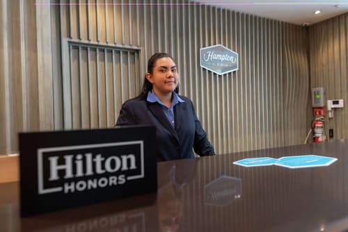 Hampton by Hilton Panama, Reception