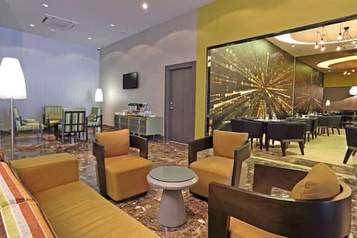 Hampton by Hilton Panama, Reception