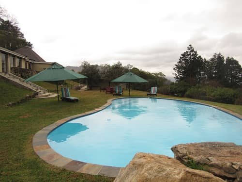 Emafini Country Lodge, Outdoor pool