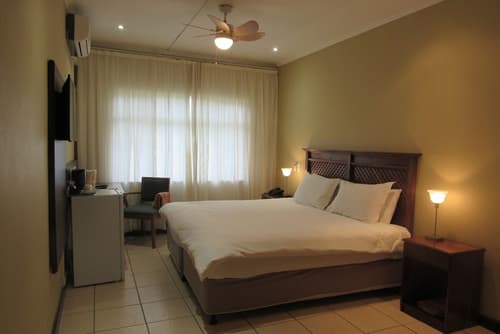 Emafini Country Lodge, Room