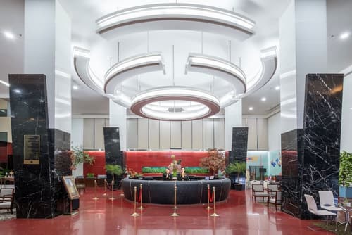 Merlynn Park Hotel, Lobby