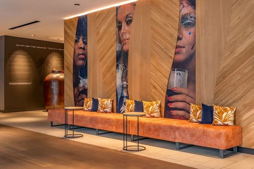 Courtyard by Marriott Cologne, Lobby