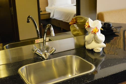 Ramada by Wyndham Bali Sunset Road Kuta, Room