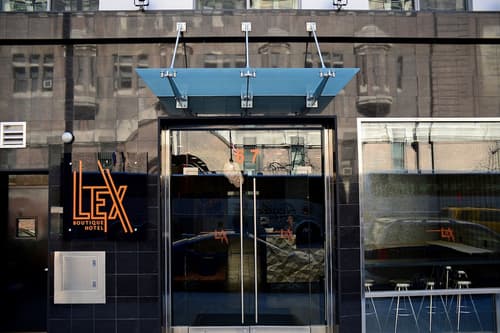 The Lex NYC, Property entrance