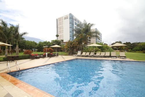 Mount Meru Hotel, Primary image