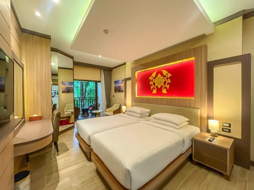 Quality Beach Resorts and Spa Patong, Room
