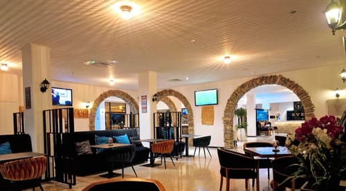 Sveltos Hotel, Lobby sitting area