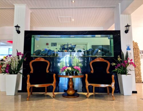 Sveltos Hotel, Interior entrance