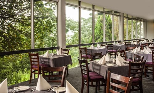 Avani Maseru Hotel, Dining