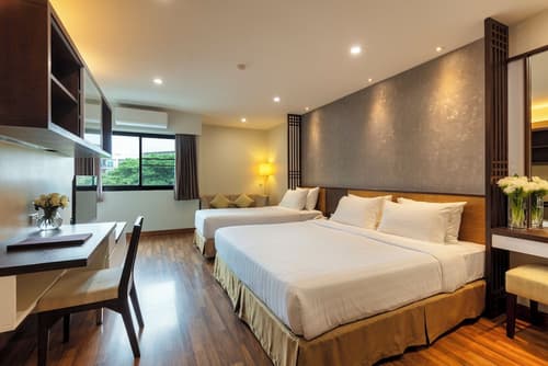 The Grand Napat, Room