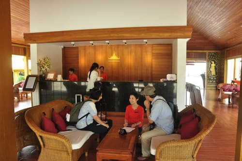 Bagan Thiripyitsaya Sanctuary Resort, Lobby sitting area