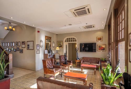 Colony Hotel Haifa, Reception