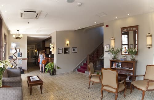 Colony Hotel Haifa, Lobby