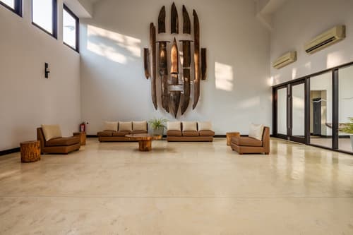 Shinagawa Beach, Lobby