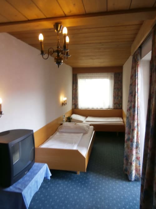 Das Kaltschmid, Room
