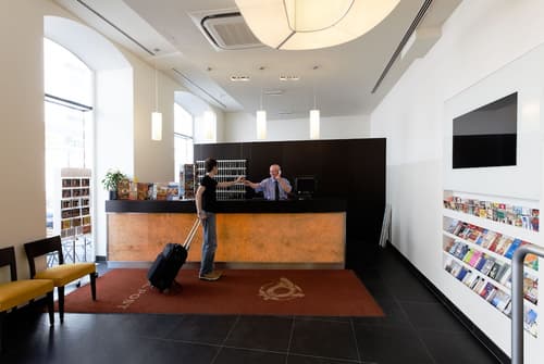 Hotel Post, Reception